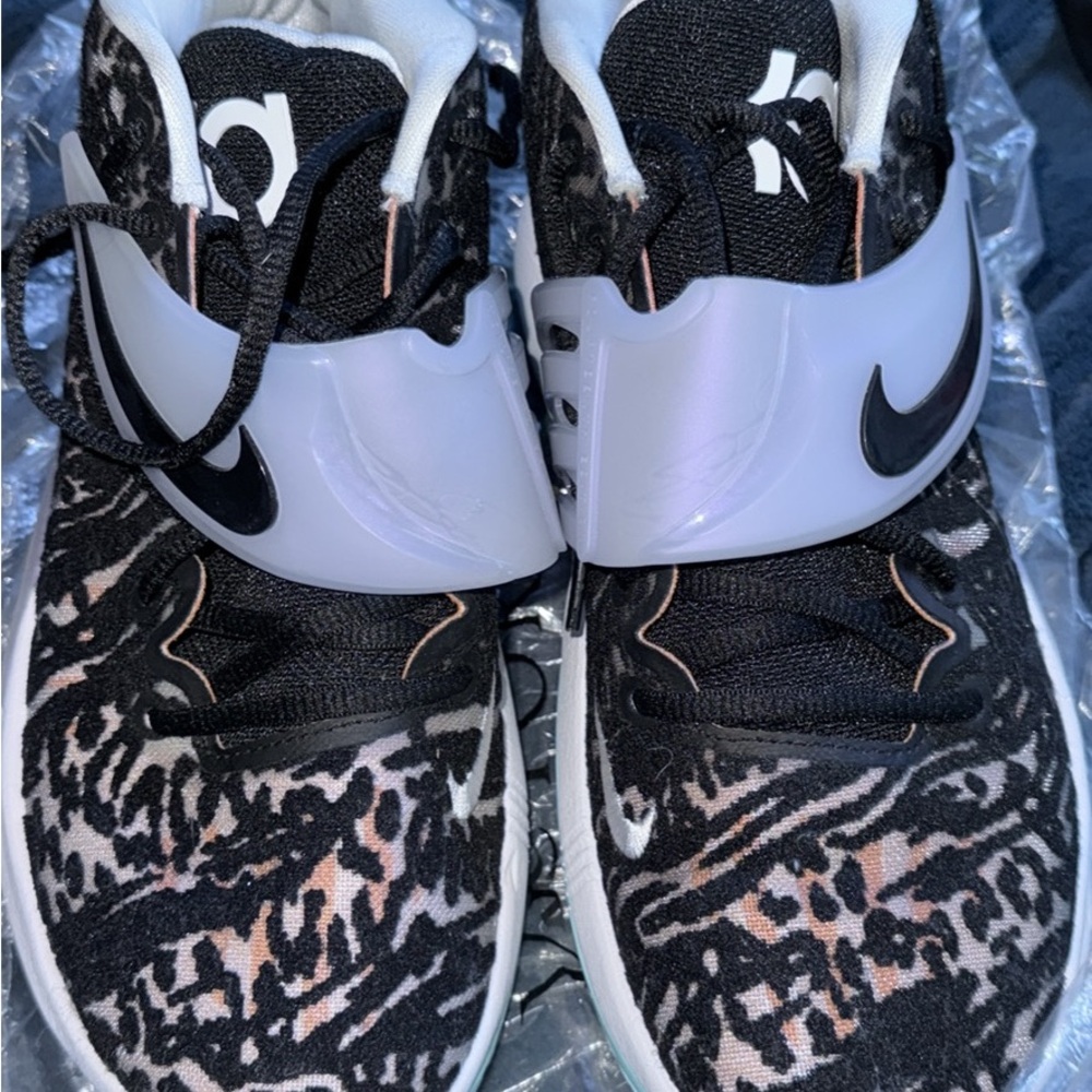 KD Nike Black and Gray Patterned Sneakers